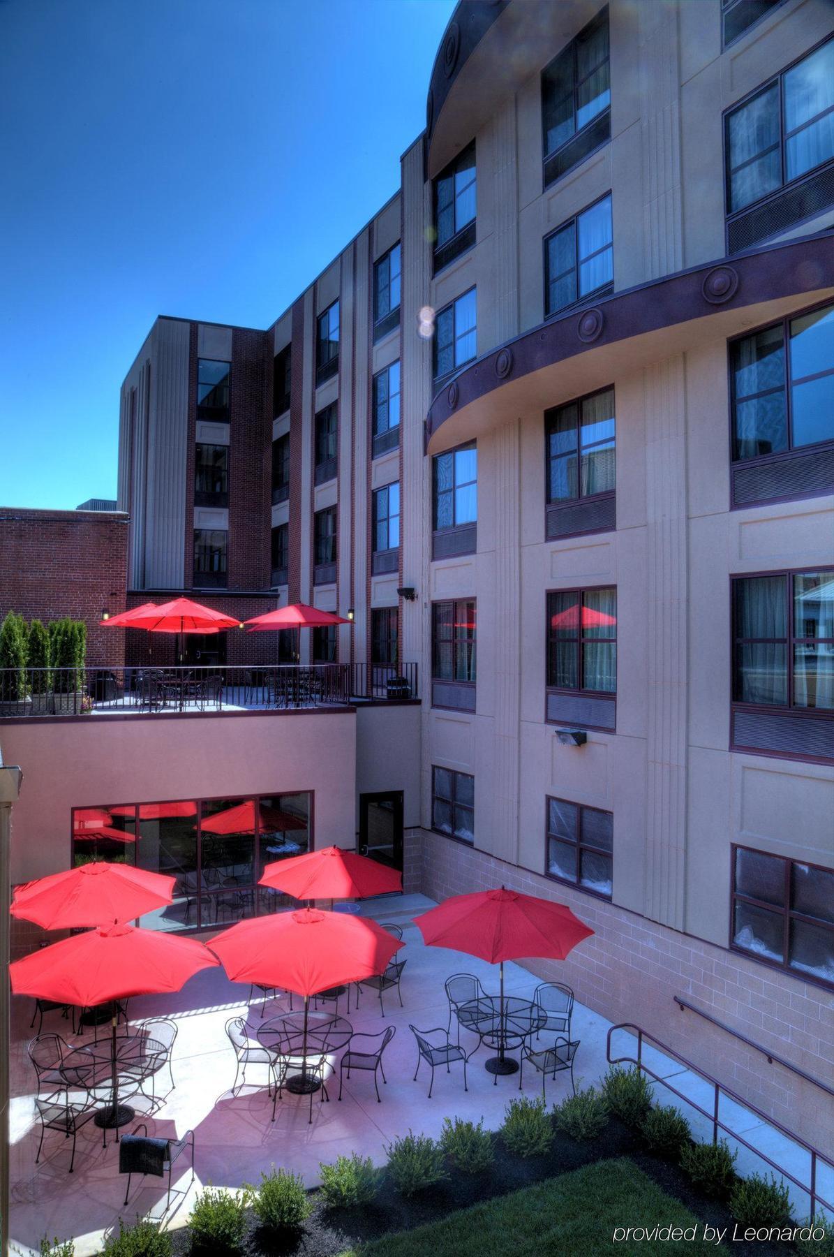 The Hotel Warner West Chester Exterior photo