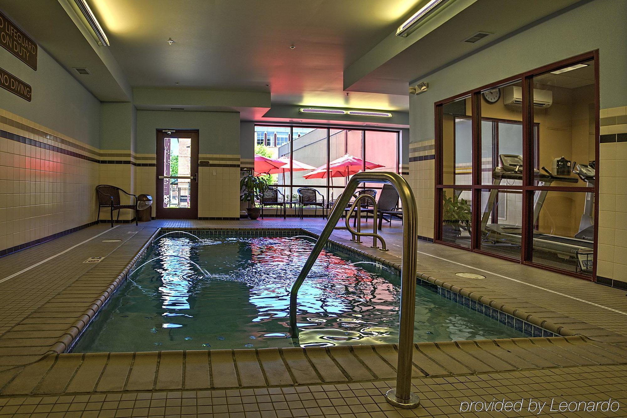 The Hotel Warner West Chester Exterior photo